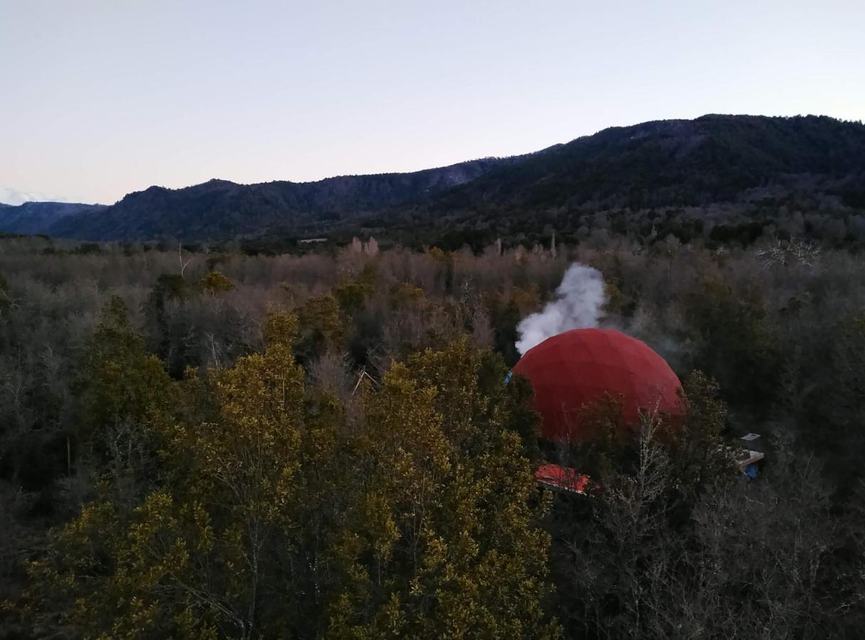 Centro Turistico Calafates Del Llaima Villa Parco Nazionale di Conguillío Esterno foto